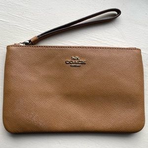 Coach wristlet wallet